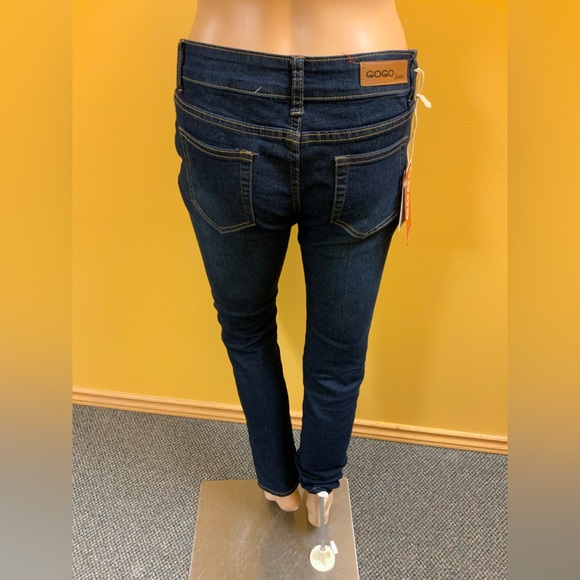 Gogo Jeans - Picture 4 of 4